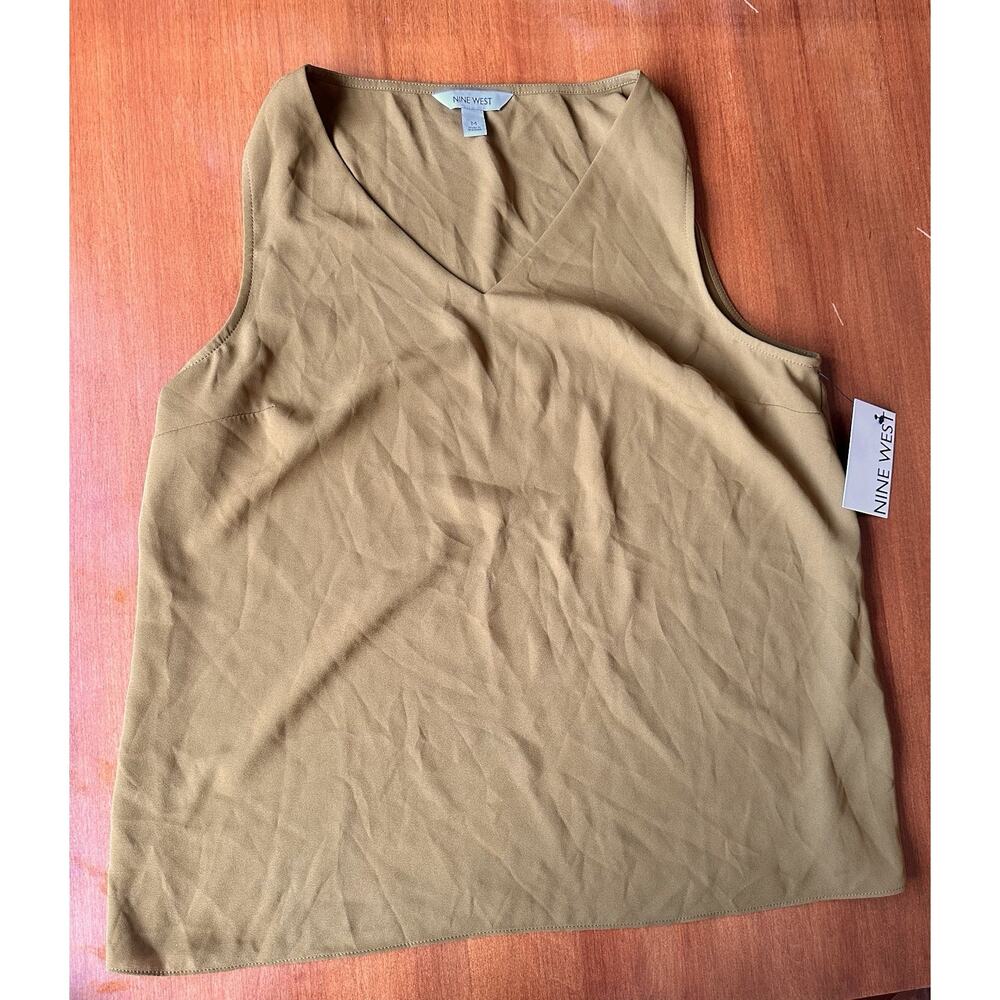 Nine West Olive 100% Polyester V-Neck Sleeveless Tank Top Size M